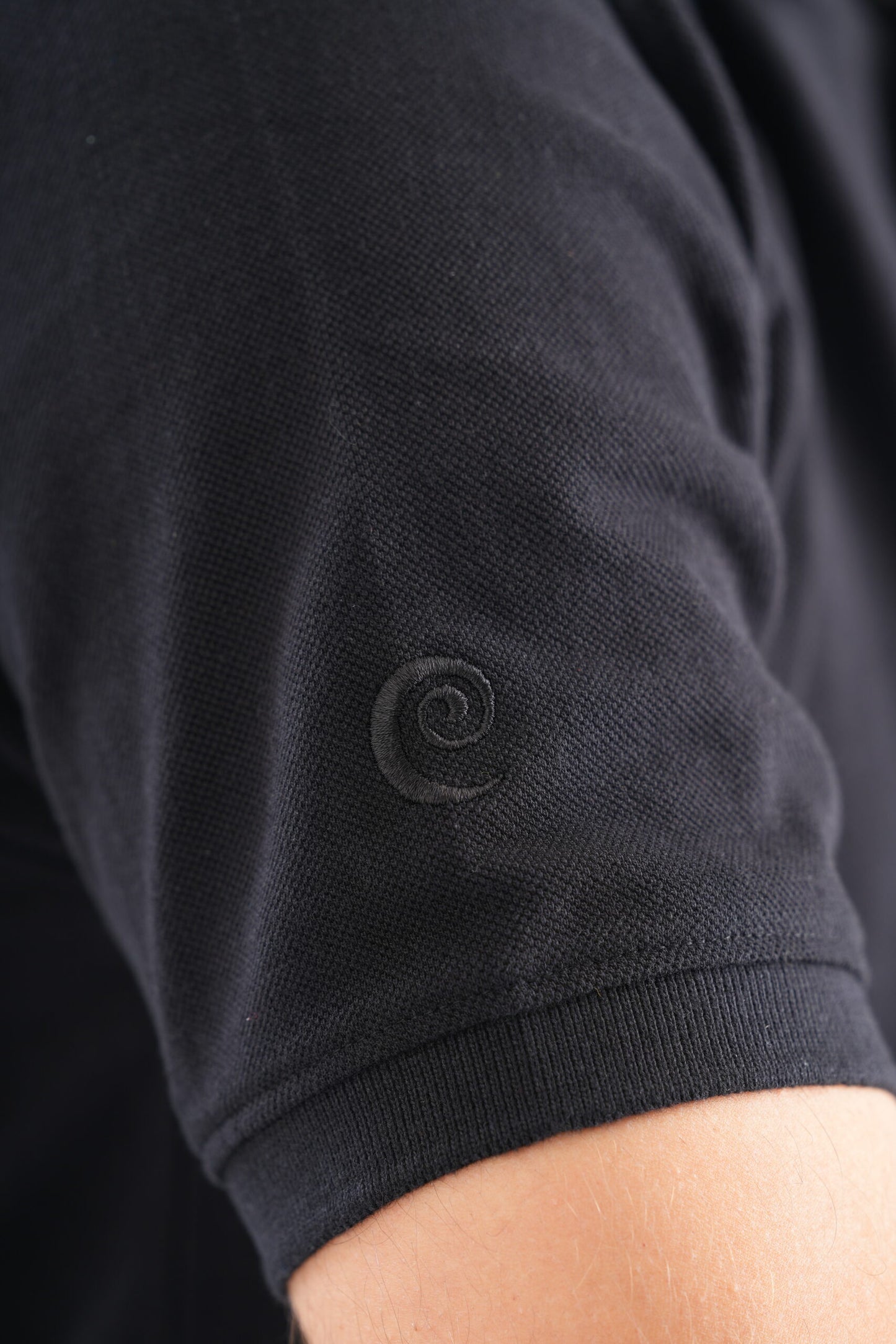 Black Polo T-Shirt – Classic Embroidered Detailing for a Stylish Look